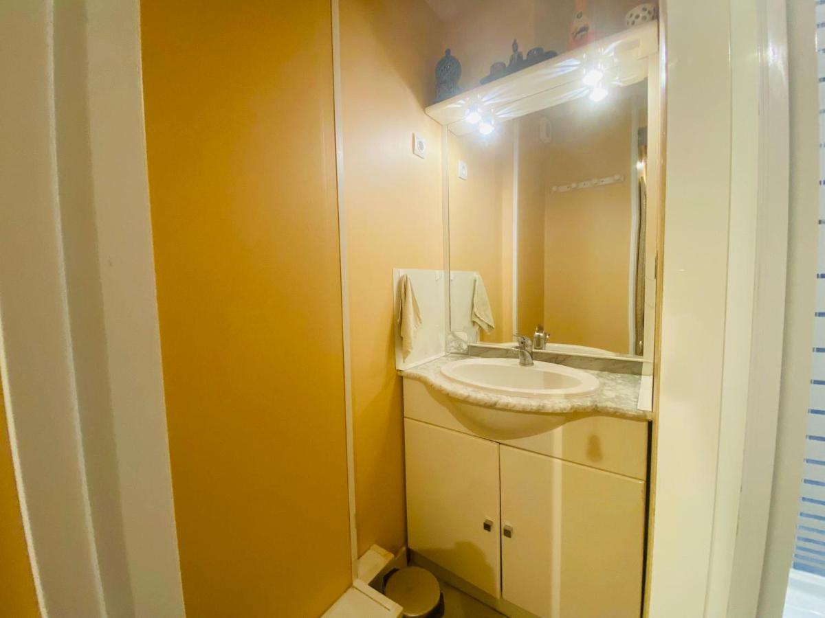 Appartement Proche Mer Avec Piscine Et Parking Фльори Екстериор снимка