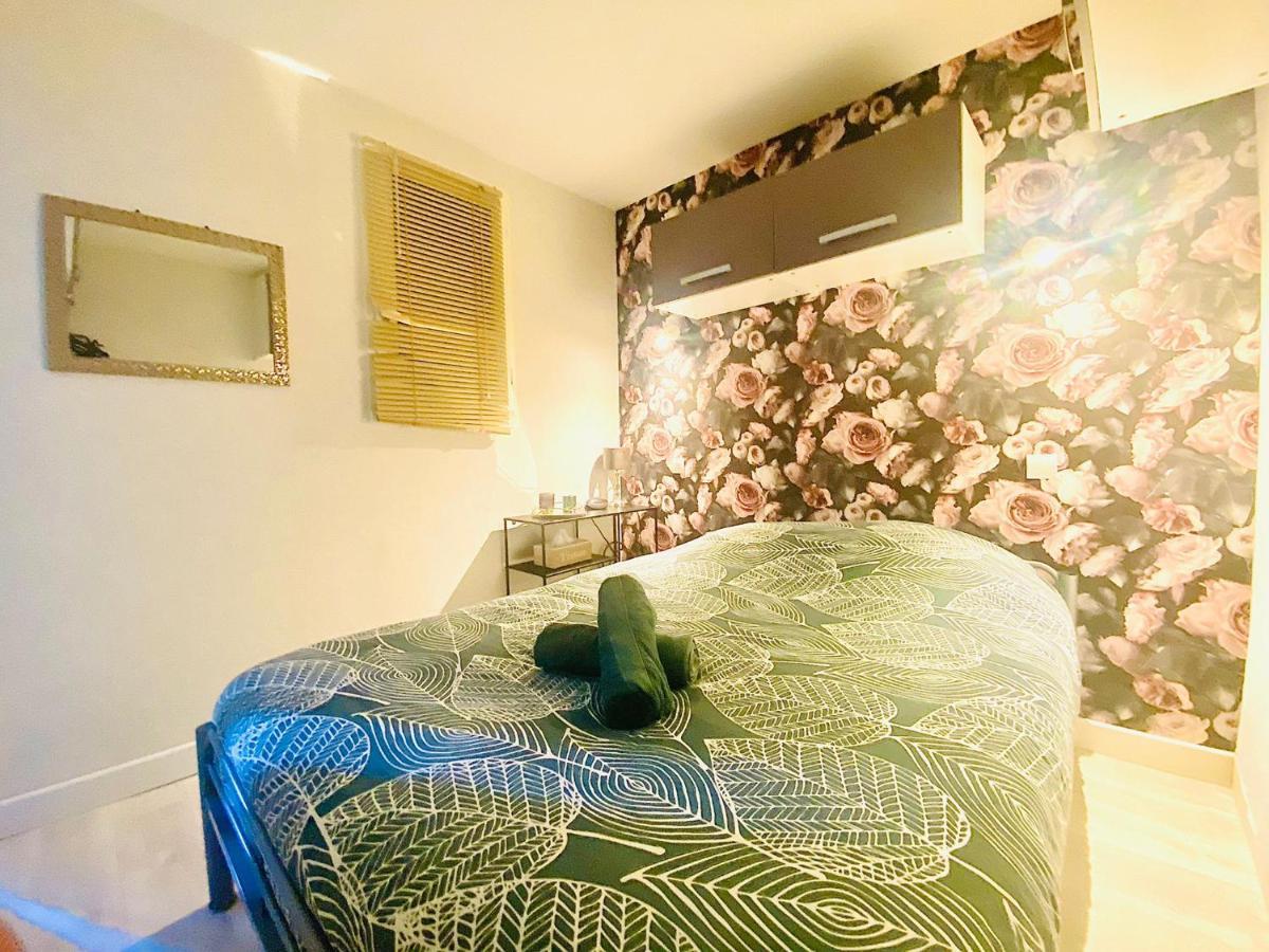Appartement Proche Mer Avec Piscine Et Parking Фльори Екстериор снимка